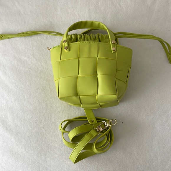 Handbag - Picture 1 of 2